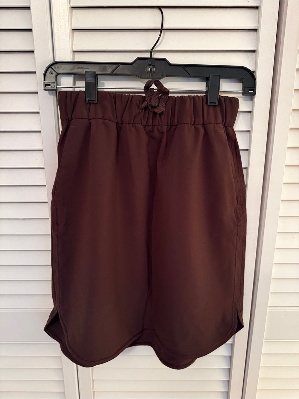 lululemon athletica Women's Mini Skirt in Deep Brown